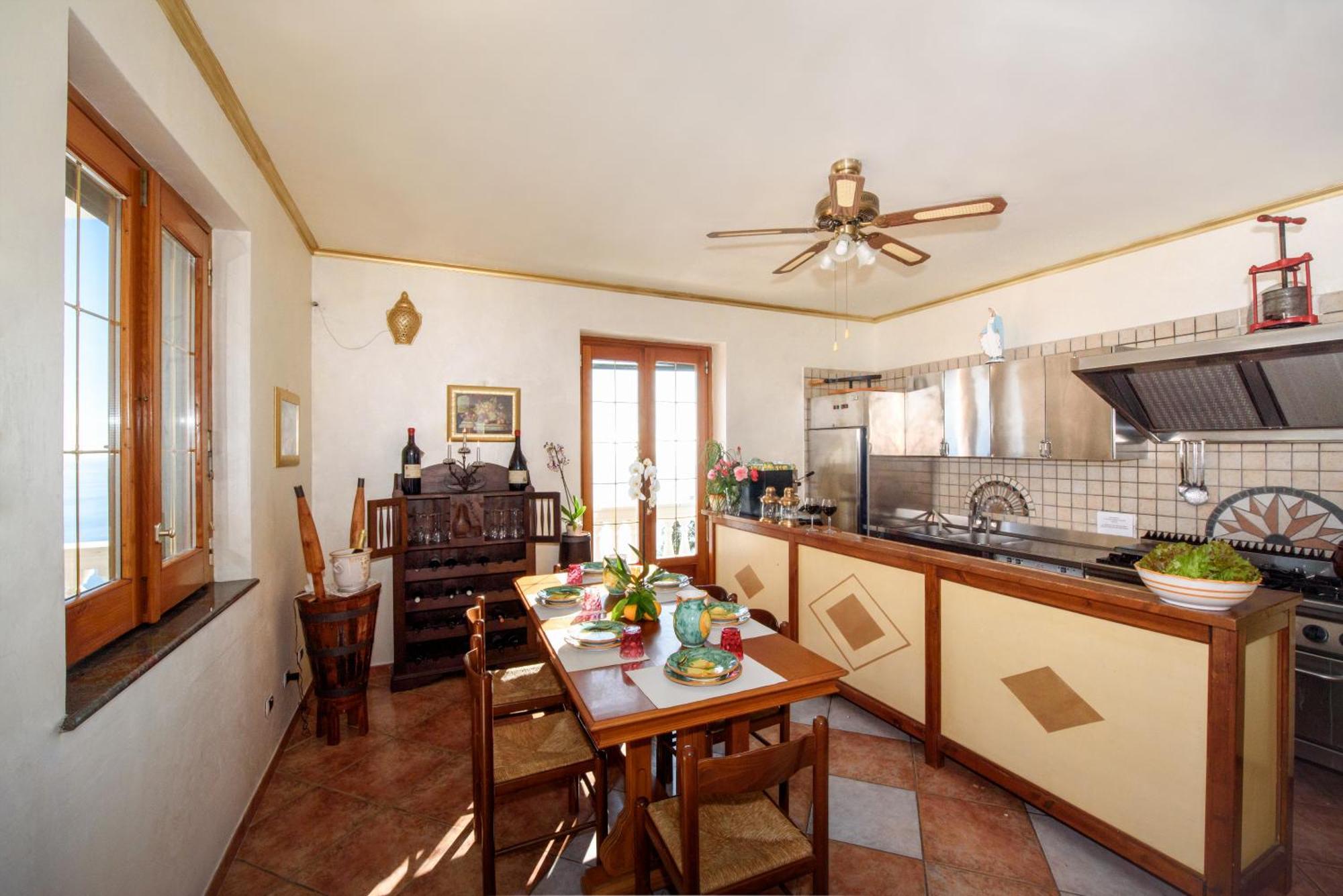 H.h.le Palme Bed & Breakfast Amalfi